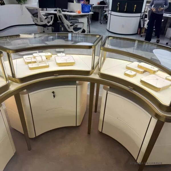 IMG_3745 Stainless steel high-end luxury arc display cabinet