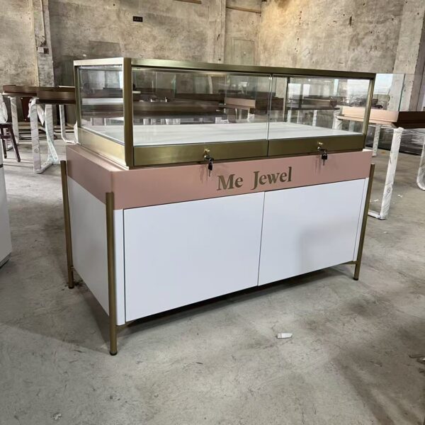 微信图片_20260319084634_205_96 Gold jewelry display cabinet